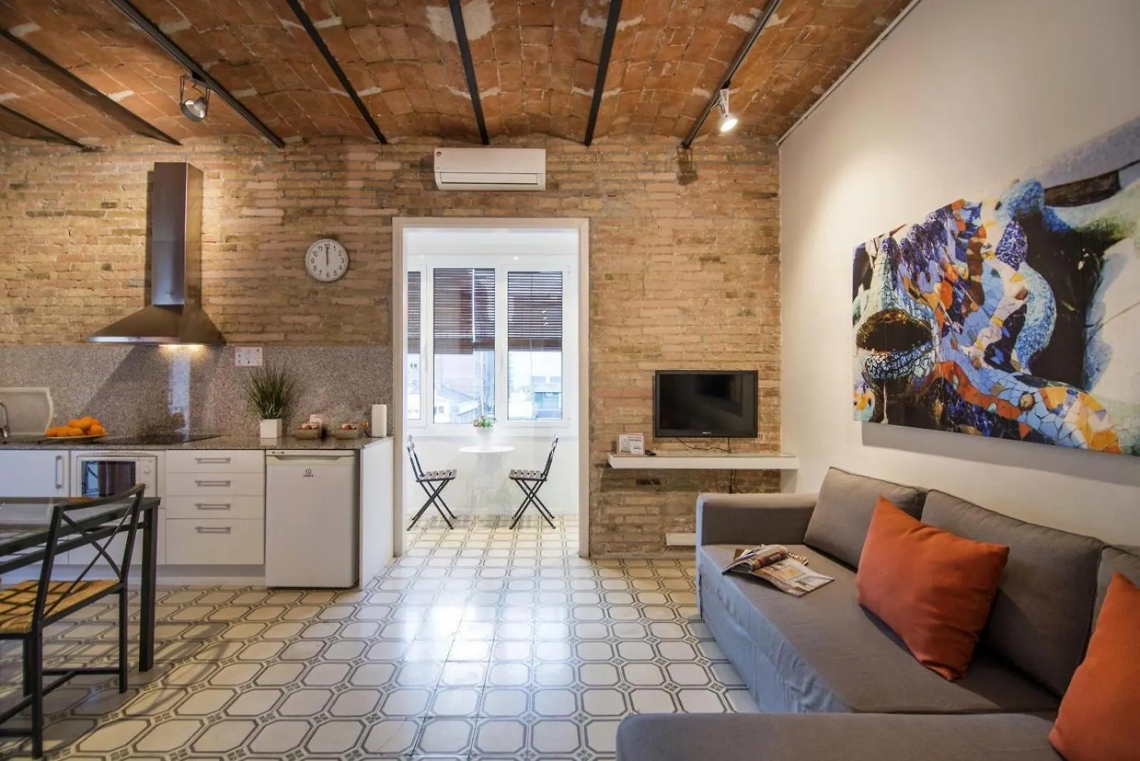 Apartamento Happy People Sagrada Familia St Pau Barcelona