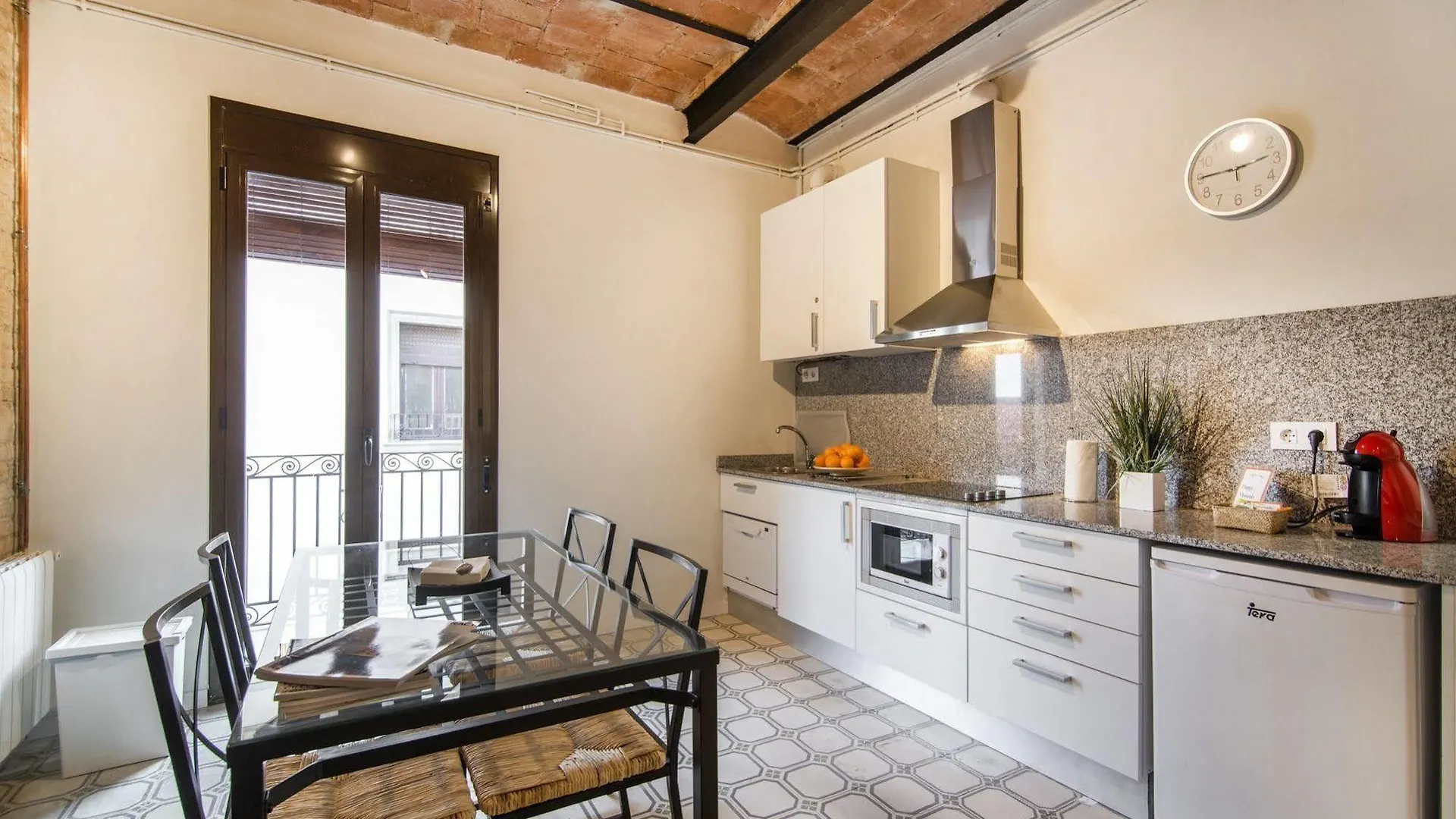 Apartamento Happy People Sagrada Familia St Pau Barcelona