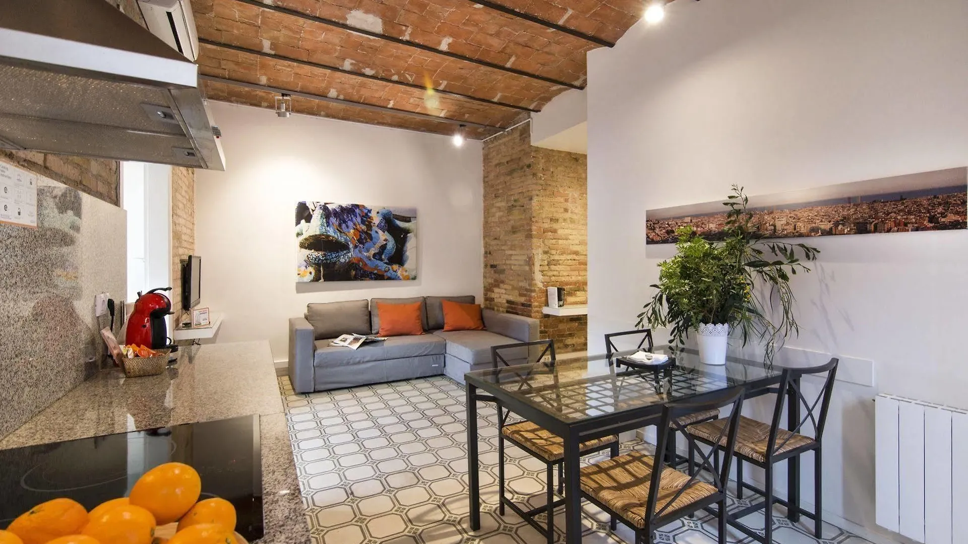 Apartamento Happy People Sagrada Familia St Pau Barcelona
