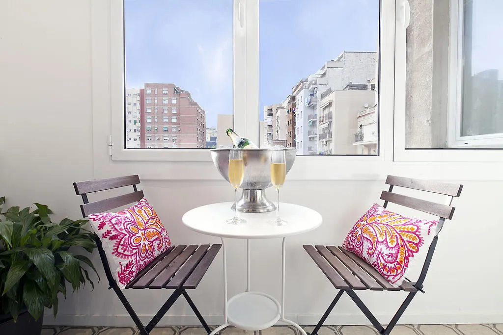 Apartamento Happy People Sagrada Familia St Pau Barcelona