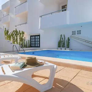 apartamentos-ibiza-colonia-de-sant-jordi.balearic-islands.net/